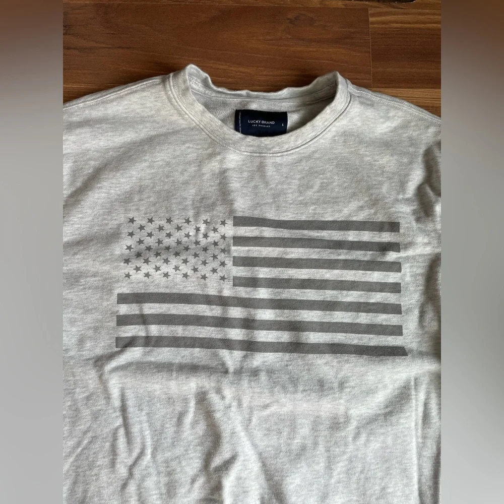 Lucky Brand 100% Cotton USA Flag Crewneck | men’s large
